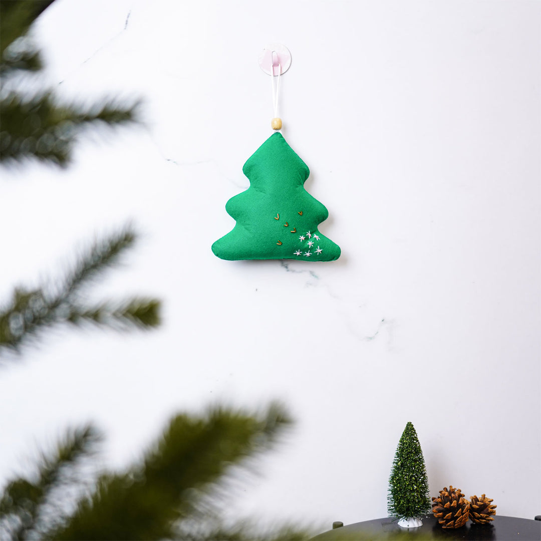 Handmade Xmas Tree Felt Ornaments For Christmas Decoration