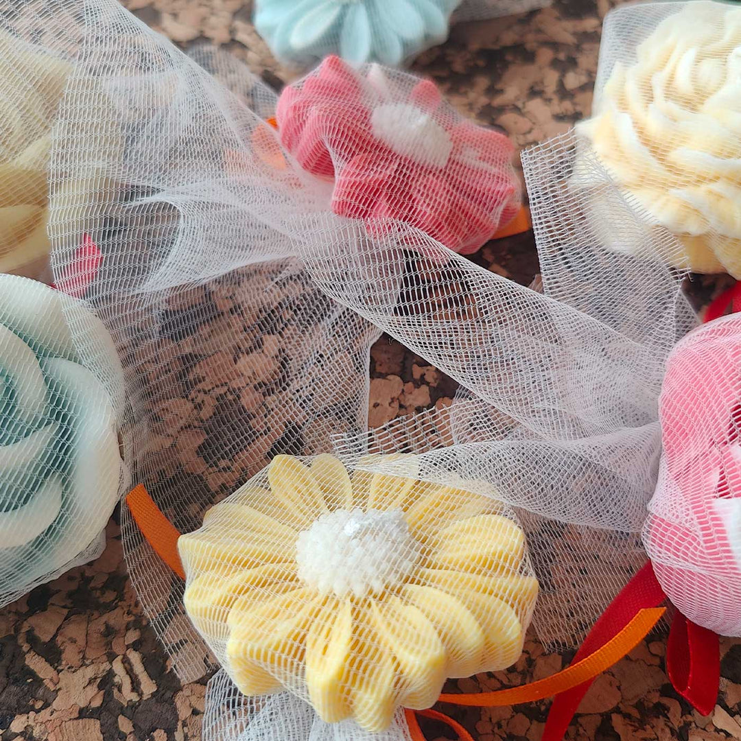 Handmade Daisy Theme Soy Wax Candle