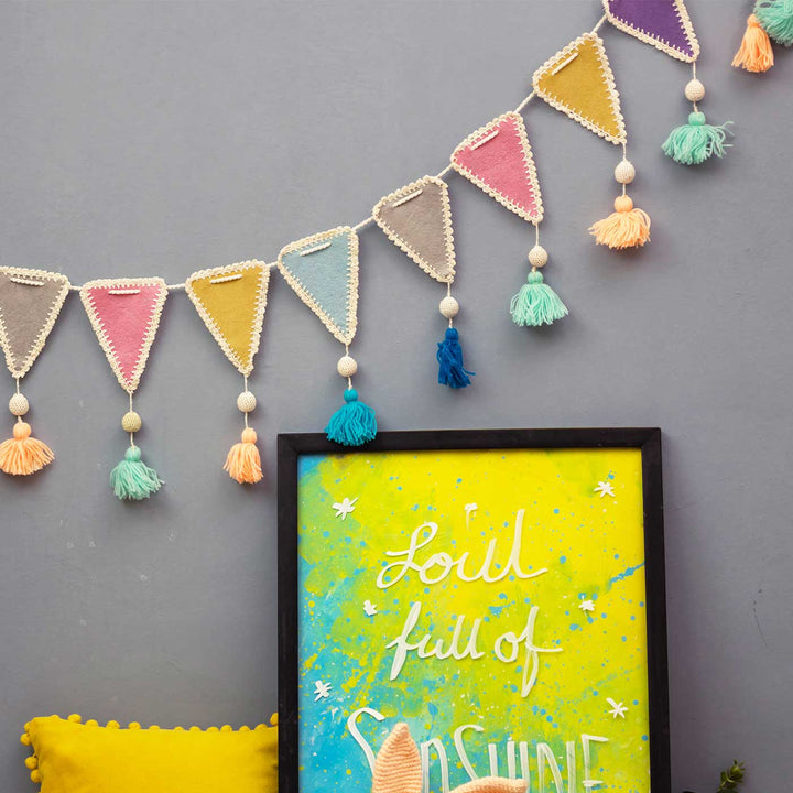 Handmade Crochet Triangle Themed Felt Bunting - Decorative Wall Hanging Display