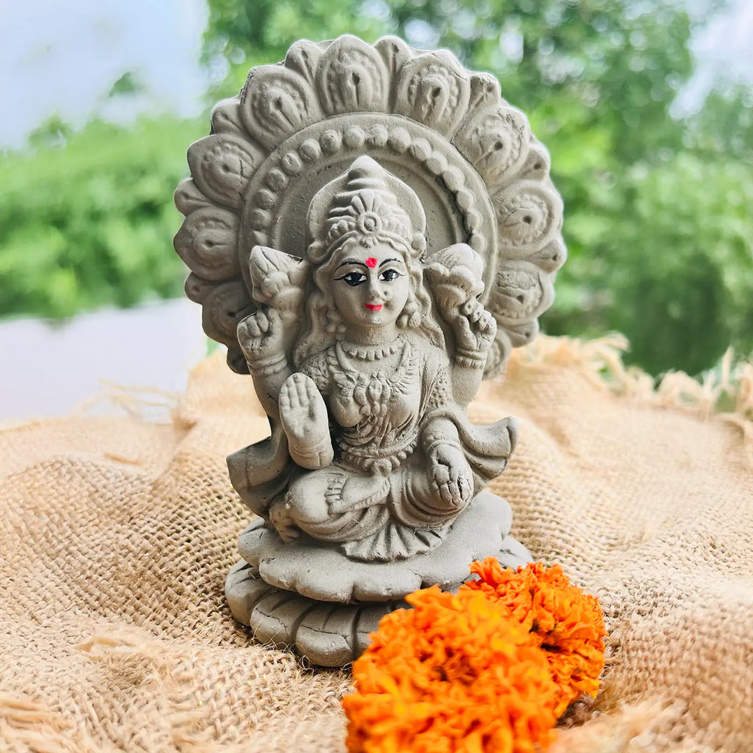 Eco-friendly Diwali Gift Hamper | Includes 1 Plantable Lakshmi Idol, 1 Plantable Ganesh Idol, 1 Incense Pack, 1 Festive Card