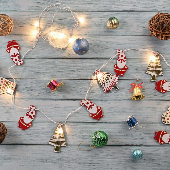 3 m, 14 Bulbs | Decorative Pine Wood Santa & Gloves & Tree LED Fairy Light