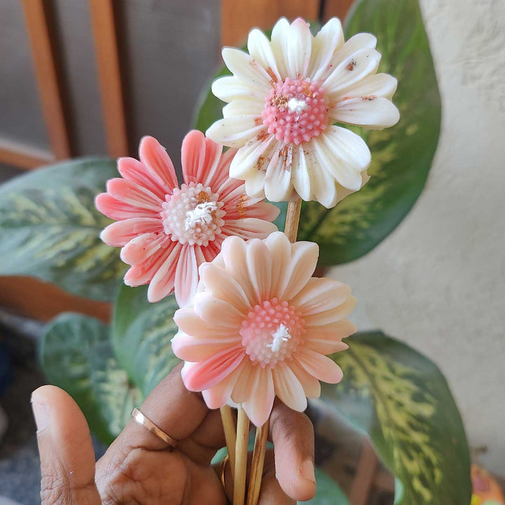 Handmade Daisy Theme Soy Wax Candle