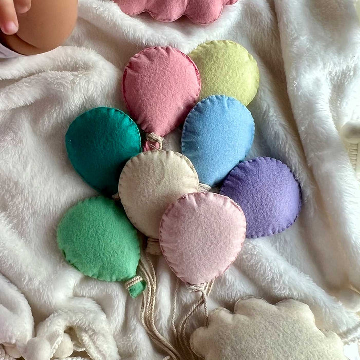 Gubbare Balloons Theme Birch Wood Baby Milestone Markers For Newborn Photoshoot