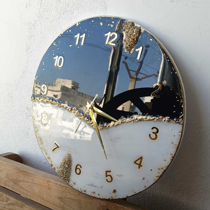 Handmade Black And White Resin Wall Clock