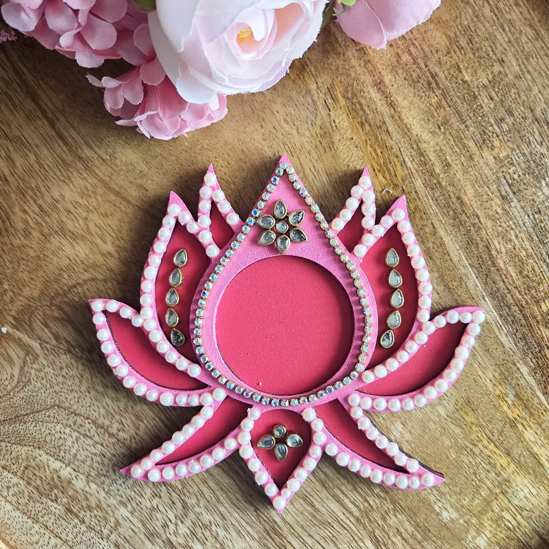 Hand-Painted Beaded Lotus MDF Wood Tealight Holder