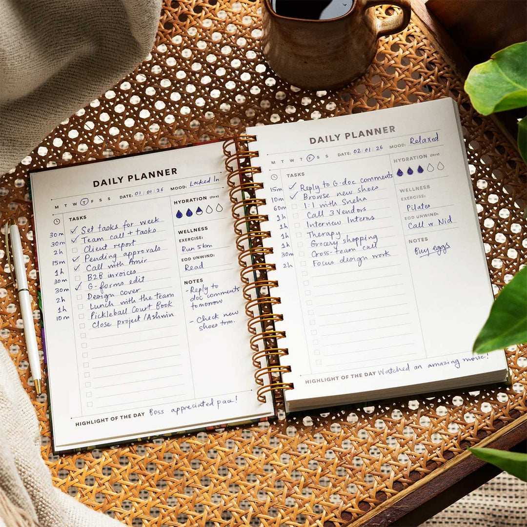 Cozy Room Daily Planner | A5 Size | 230 Pages