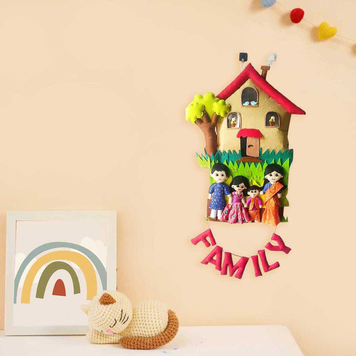 Personalized Family Themed Felt Kids Name Plate - Wall Hanging Display with Family Figures