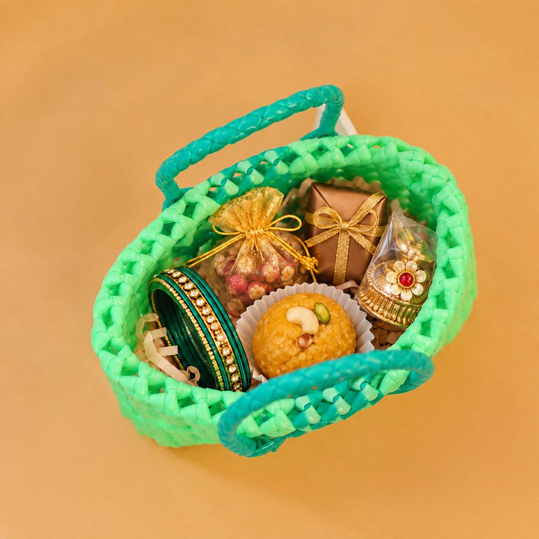 Mini Handwoven Green Plastic Wire Koodai Bag