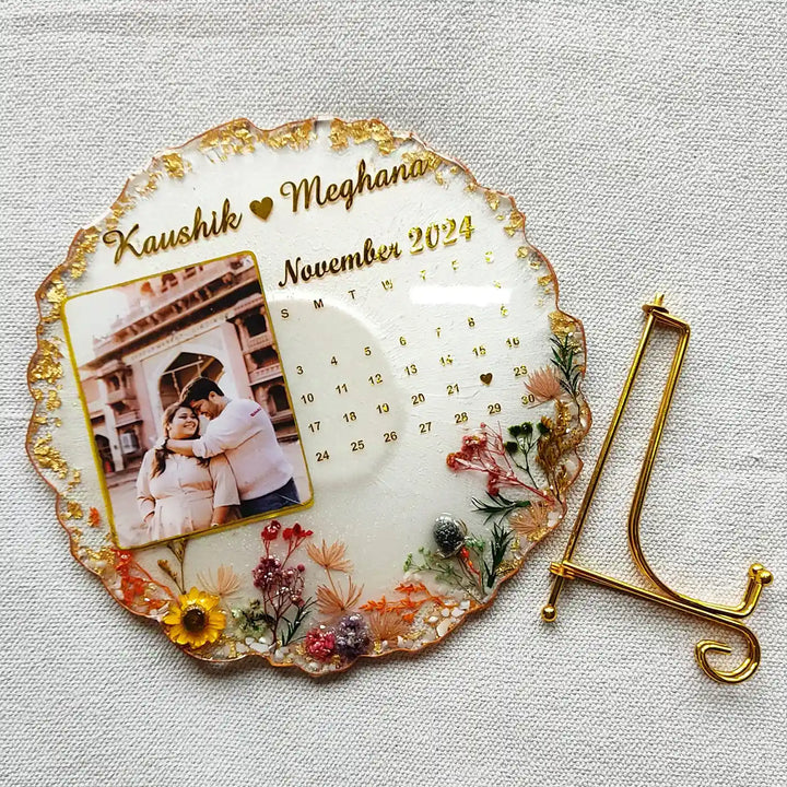 Photo Personalized Preserved Flower Couple's Resin Wedding Plaque With Stand