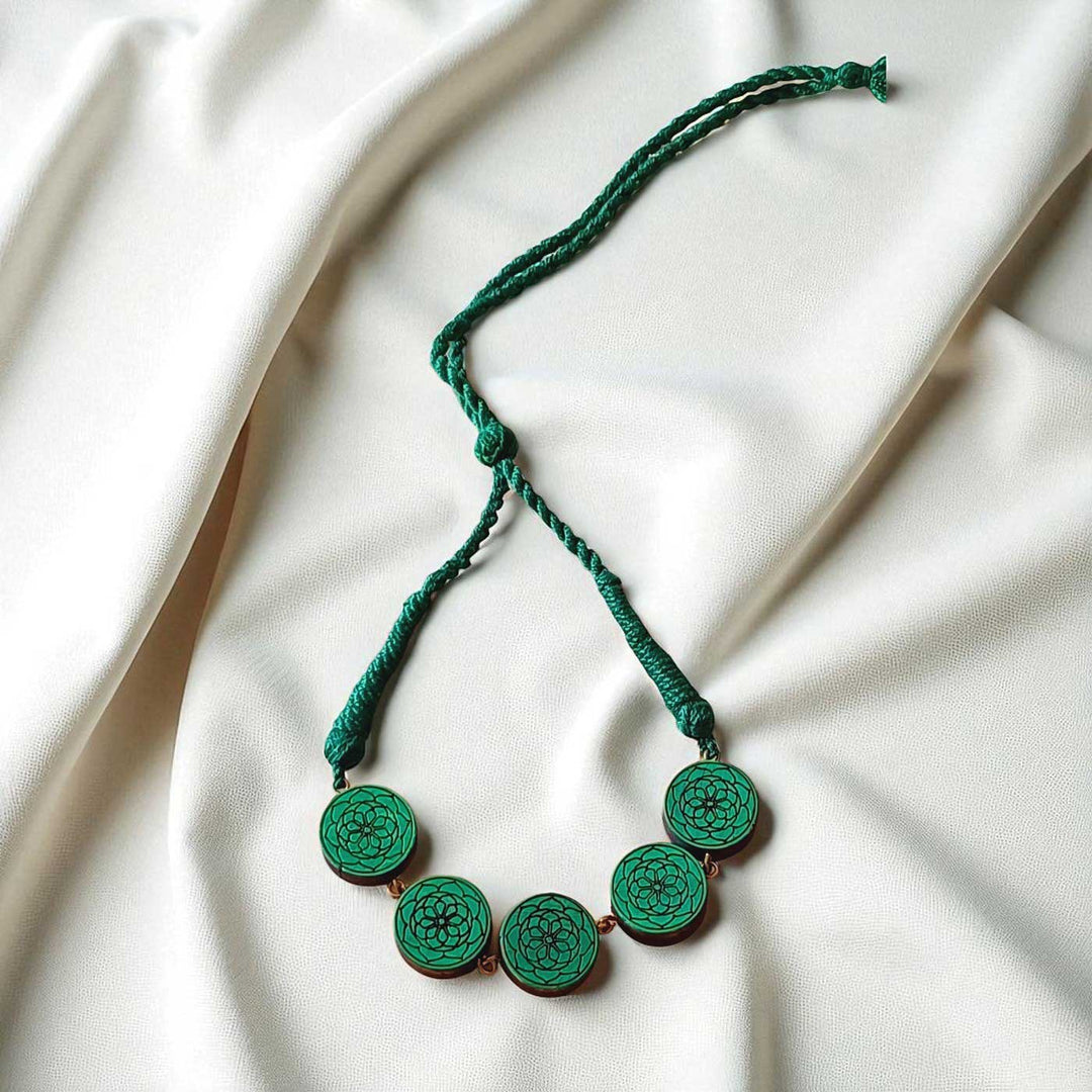 Handmade Green Round Flower Wooden Necklace