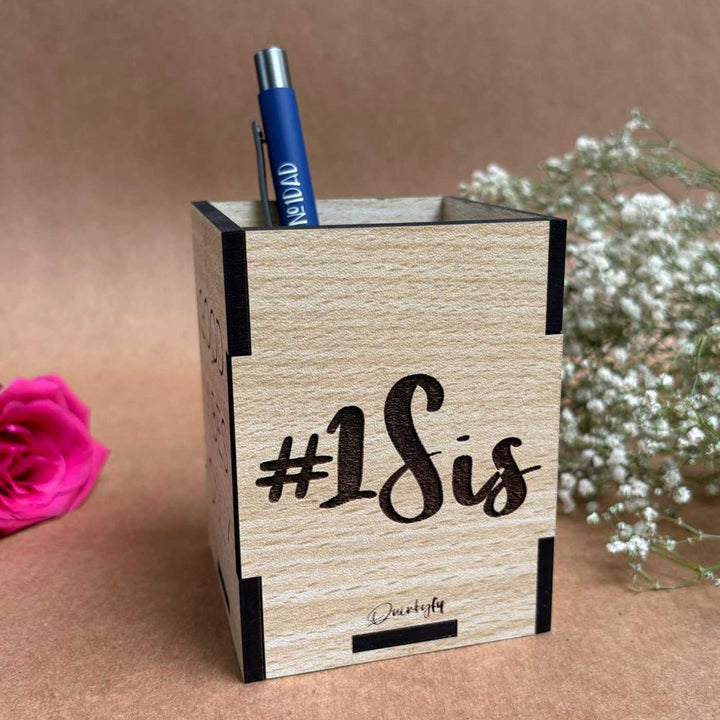 Sinchan Theme Gift Hamper For Sisters | Includes 1 Pair Socks, 1 Keychain, 1 Pen Holder & 1 Card Wallet