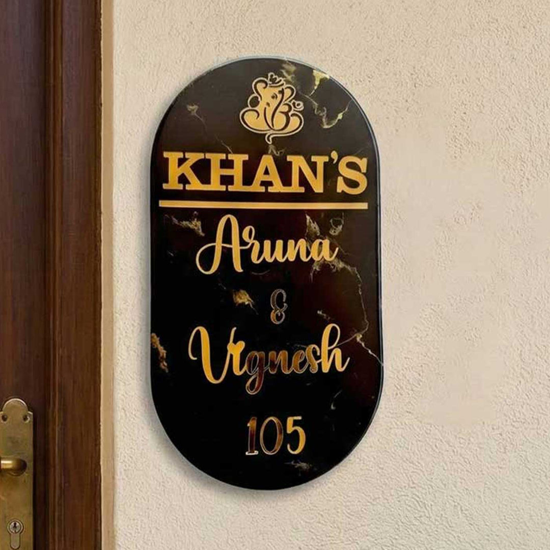 Black Minimal Personalized Marble Effect Oval Resin Name Plate | With 3D Acrylic Letters