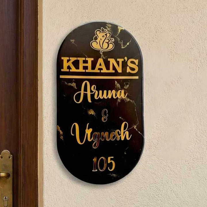 Black Minimal Personalized Marble Effect Oval Resin Name Plate | With 3D Acrylic Letters