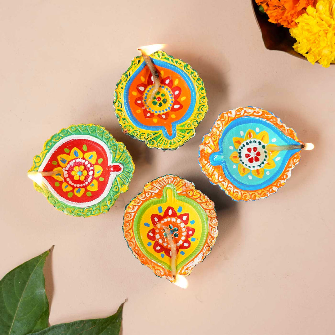 Set of 20 | Handmade Pattern Clay Oil Lamp / Diya