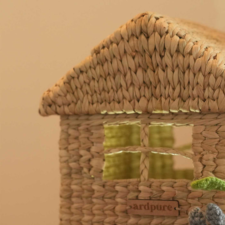 Handmade Kauna Grass Hut Basket