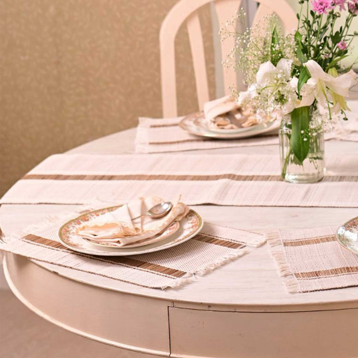 Hand Woven Single Striped Madhurkati White Table Runner & Table Mat