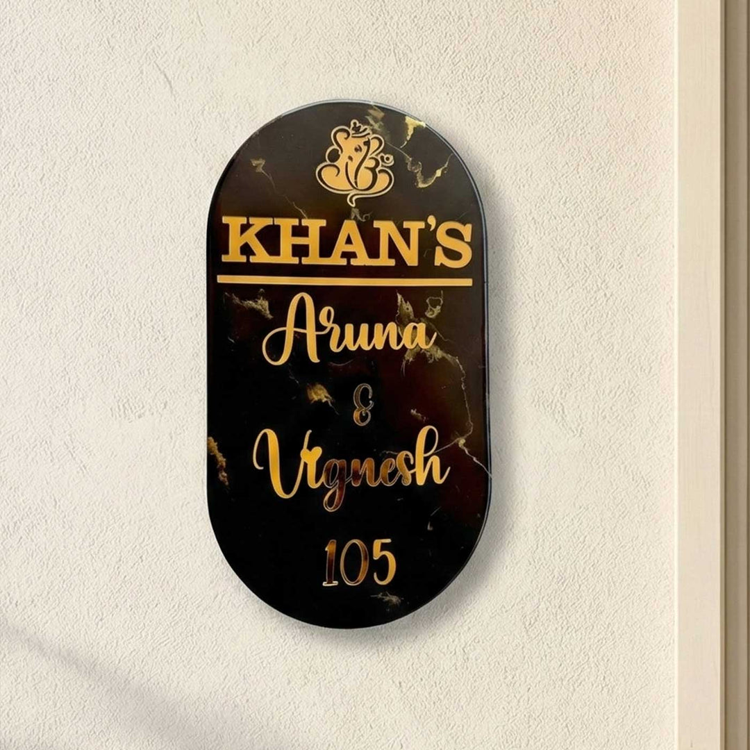 Black Minimal Personalized Marble Effect Oval Resin Name Plate | With 3D Acrylic Letters