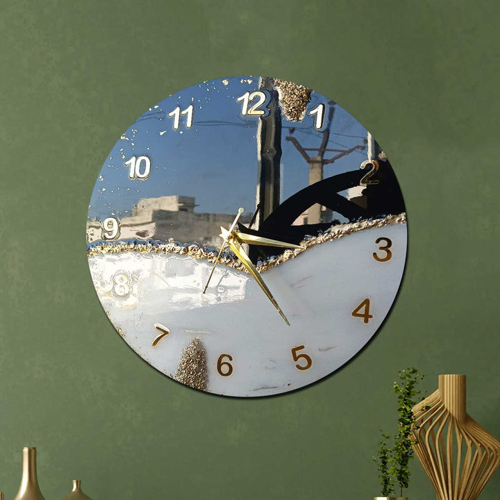 Handmade Black And White Resin Wall Clock