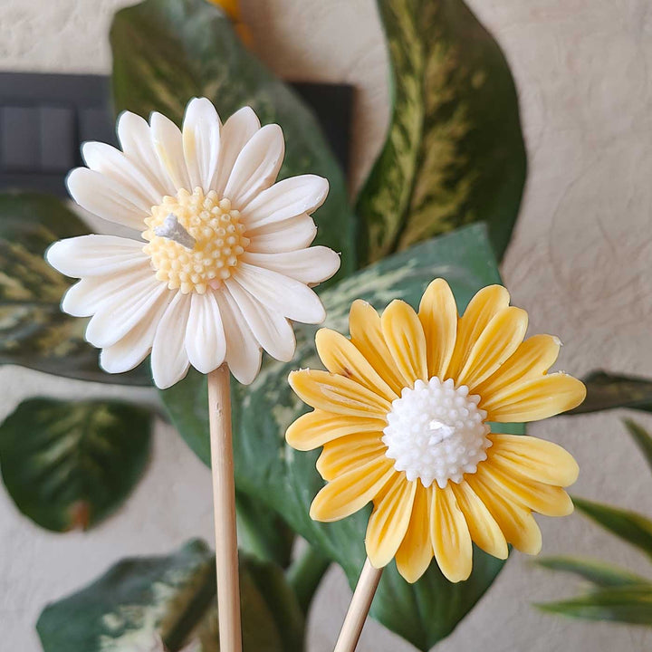 Handmade Daisy Theme Soy Wax Candle