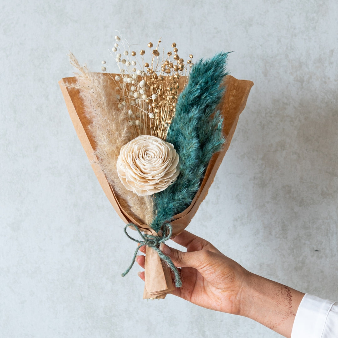 Handmade White Summer Breeze Dried Flower Bouquet