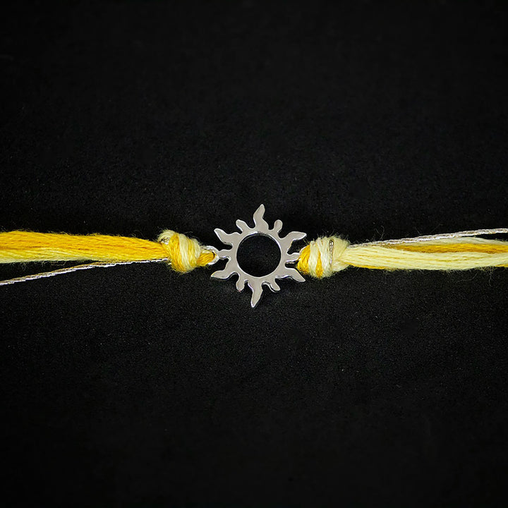 Handmade Arkay 925 Silver Rakhi With Roli Chawal For Brother - Close-up of central charm