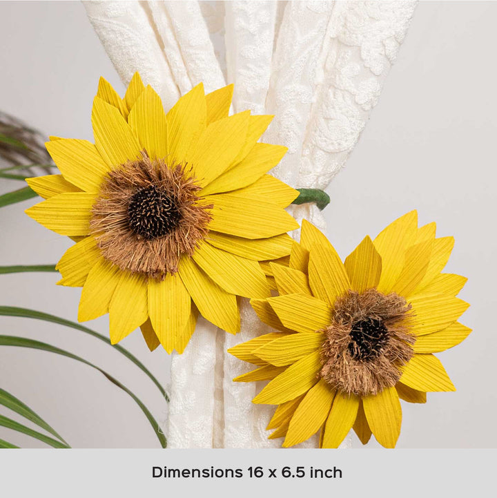 Handmade Sun Flower Design Areca Nut Curtain Tie-Back