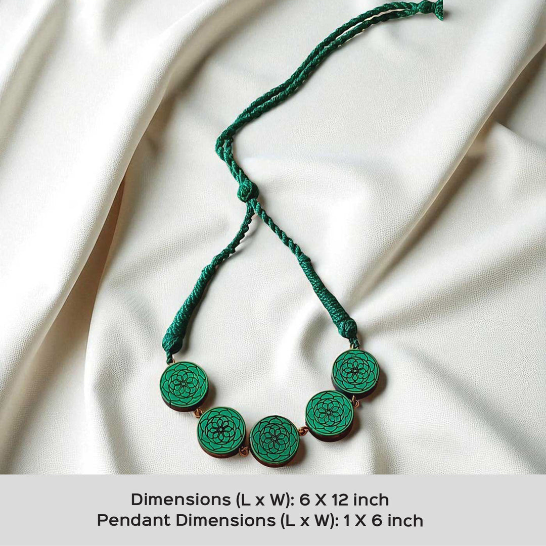 Handmade Green Round Flower Wooden Necklace