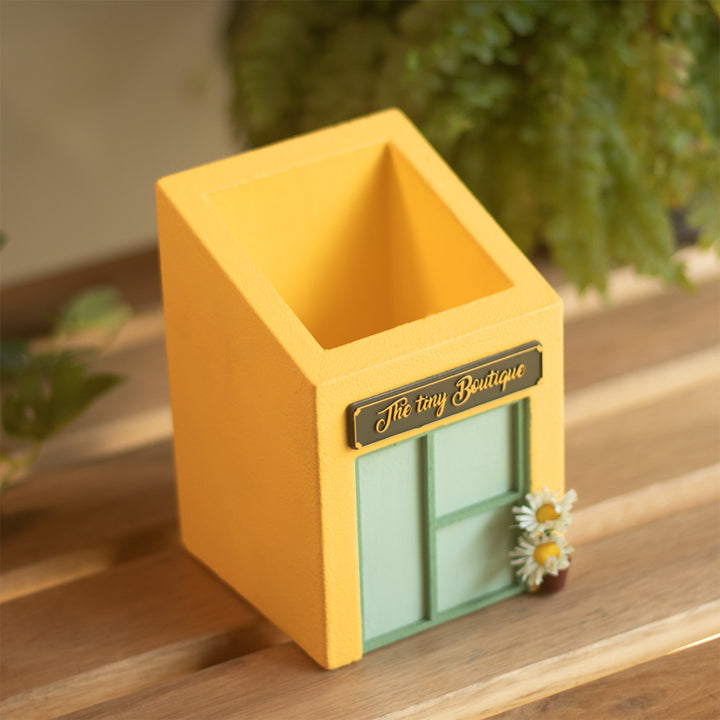 Handmade Tiny Boutique Themed Pen Stand For Decor