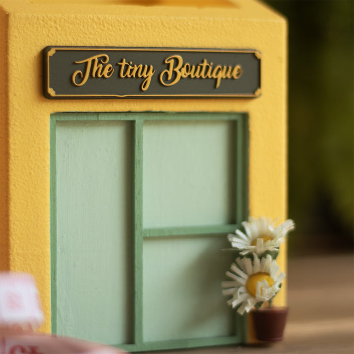 Handmade Tiny Boutique Themed Pen Stand For Decor