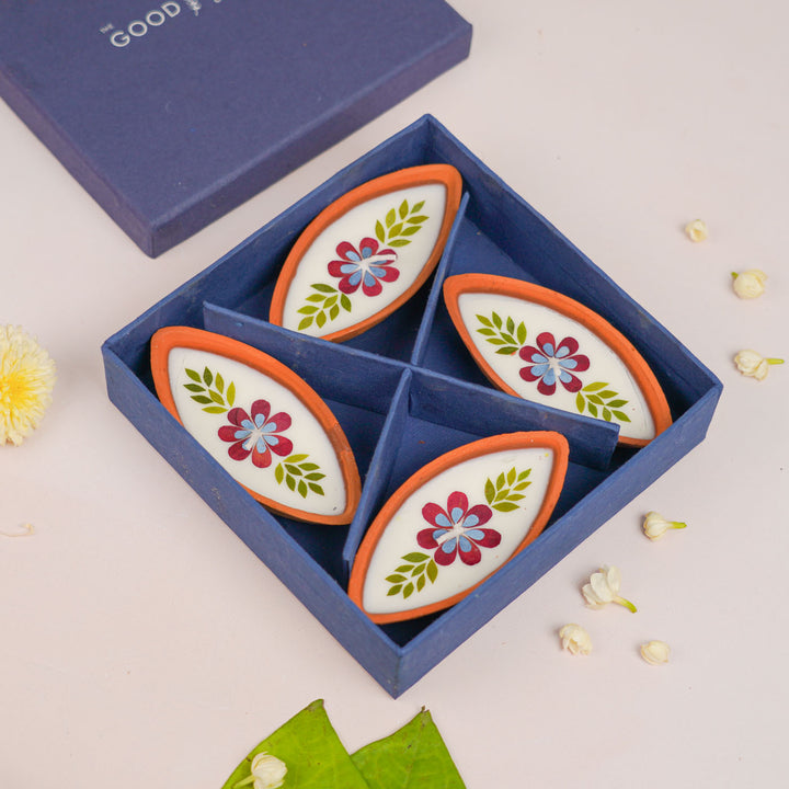 Handmade Pressed Flower Boat Shaped Terracotta Diyas