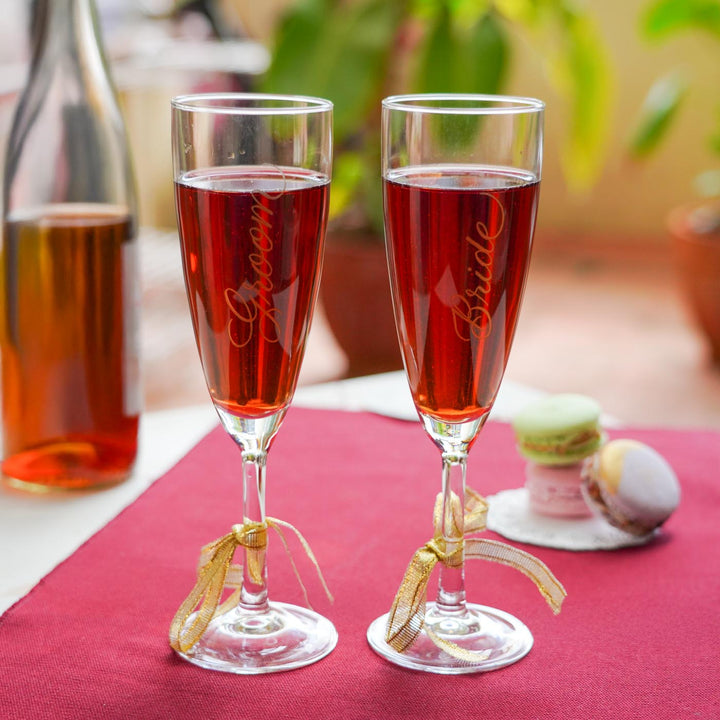 Personalized Champagne Flutes With Bow For Couples | Set of 2