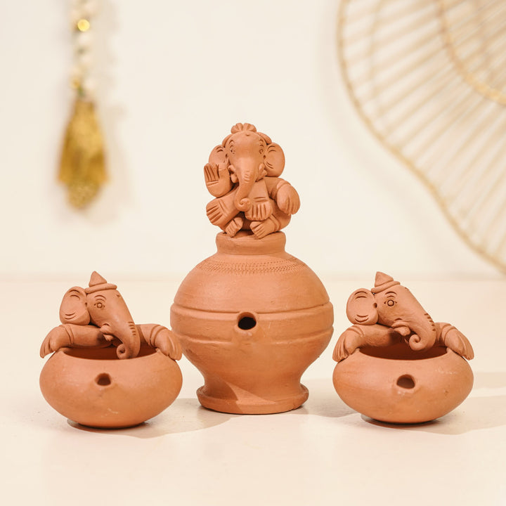 Handmade Ganesh Design Terracotta Oil Lamp / Diya | Includes 1 Magic Diya And 2 Diyas