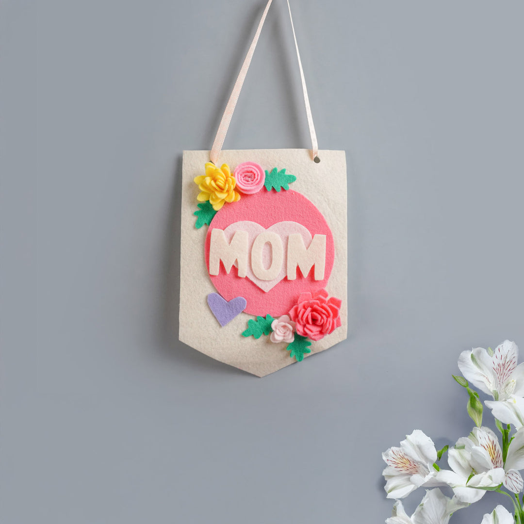 Handmade Floral Theme "Mom" Felt Party Decor