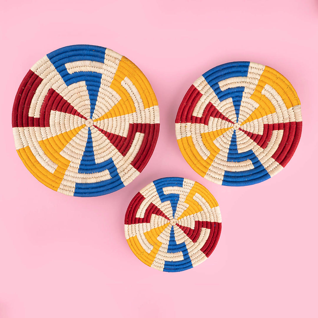 Handcrafted Sabai Grass Blue, Red & Yellow Zigzag Lines Wall Plate