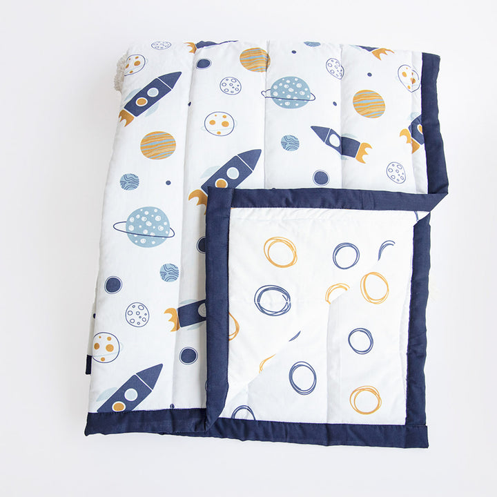 6 Pc | Personalized Doodle Circle Infant Bedding Gift Basket Set | 0-4 Years