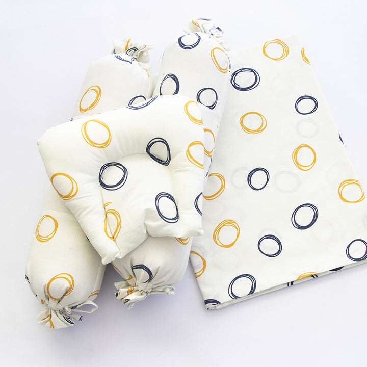 8 Pc | Personalized Doodle Circles Bedding Gift Basket | 0-4 Years