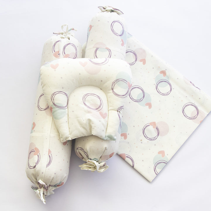 8 Pc | Personalized Circle Of Love Bedding Gift Basket | 0-4 Years