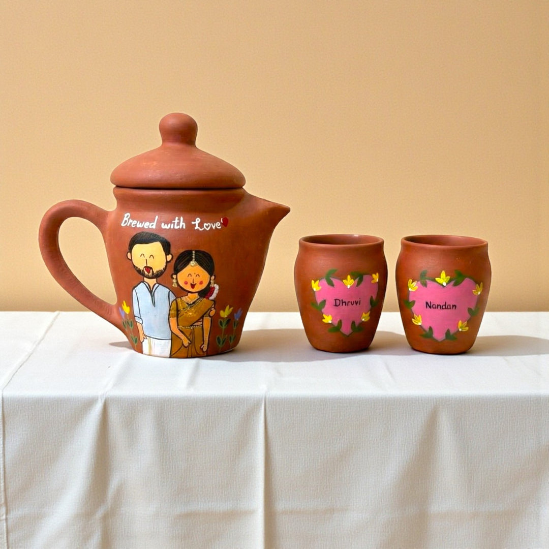 Tamil Nadu Couple Photo Personalized Handpainted Terracotta Kettle With Two Kulhads Set