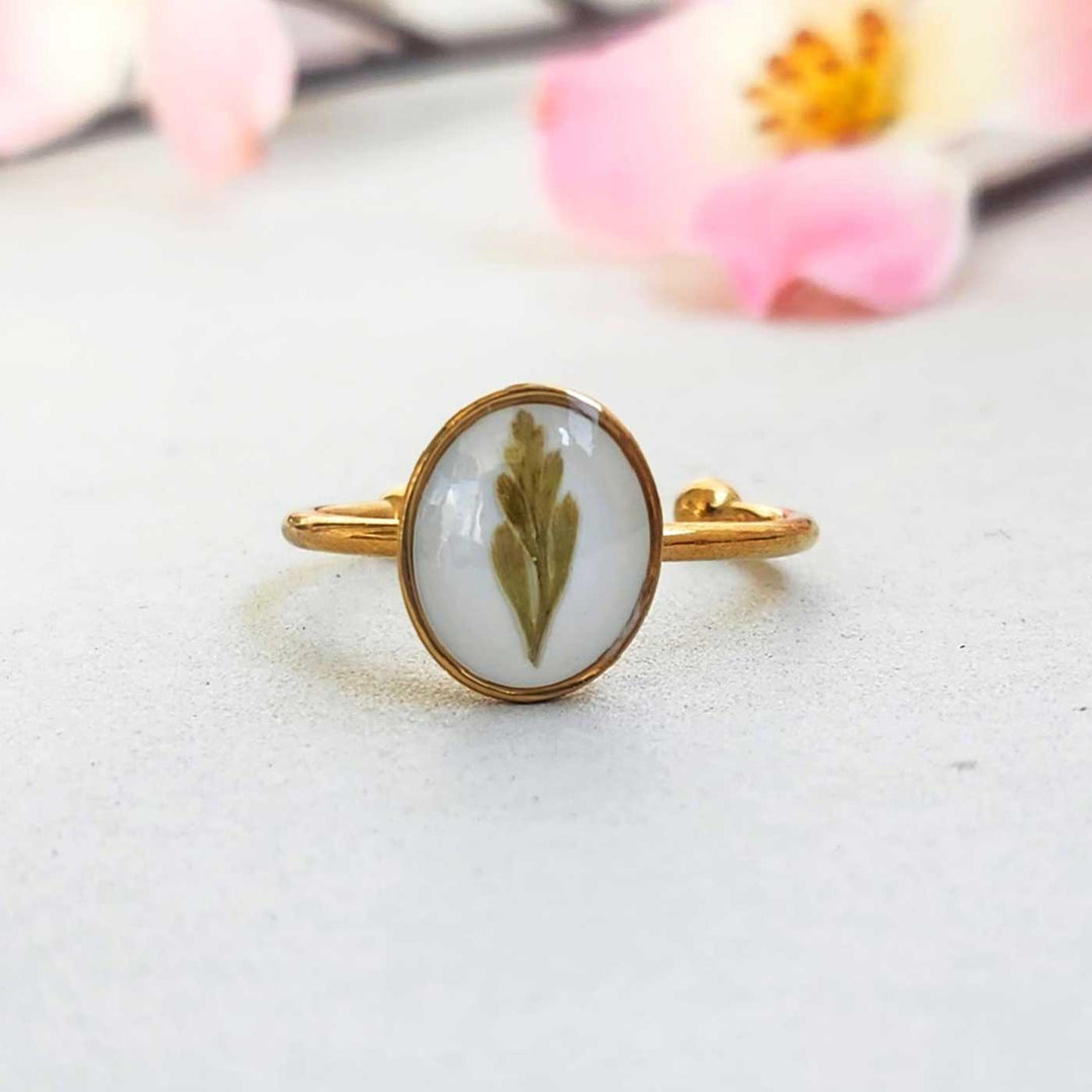 Handmade Pressed Flower Art Golden And White Resin Ring With Origami Ring Box