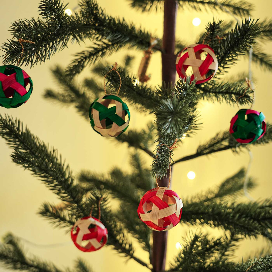 Handmade Red & Green Bamboo Ornaments For Christmas Tree Decoration | Set Of 10