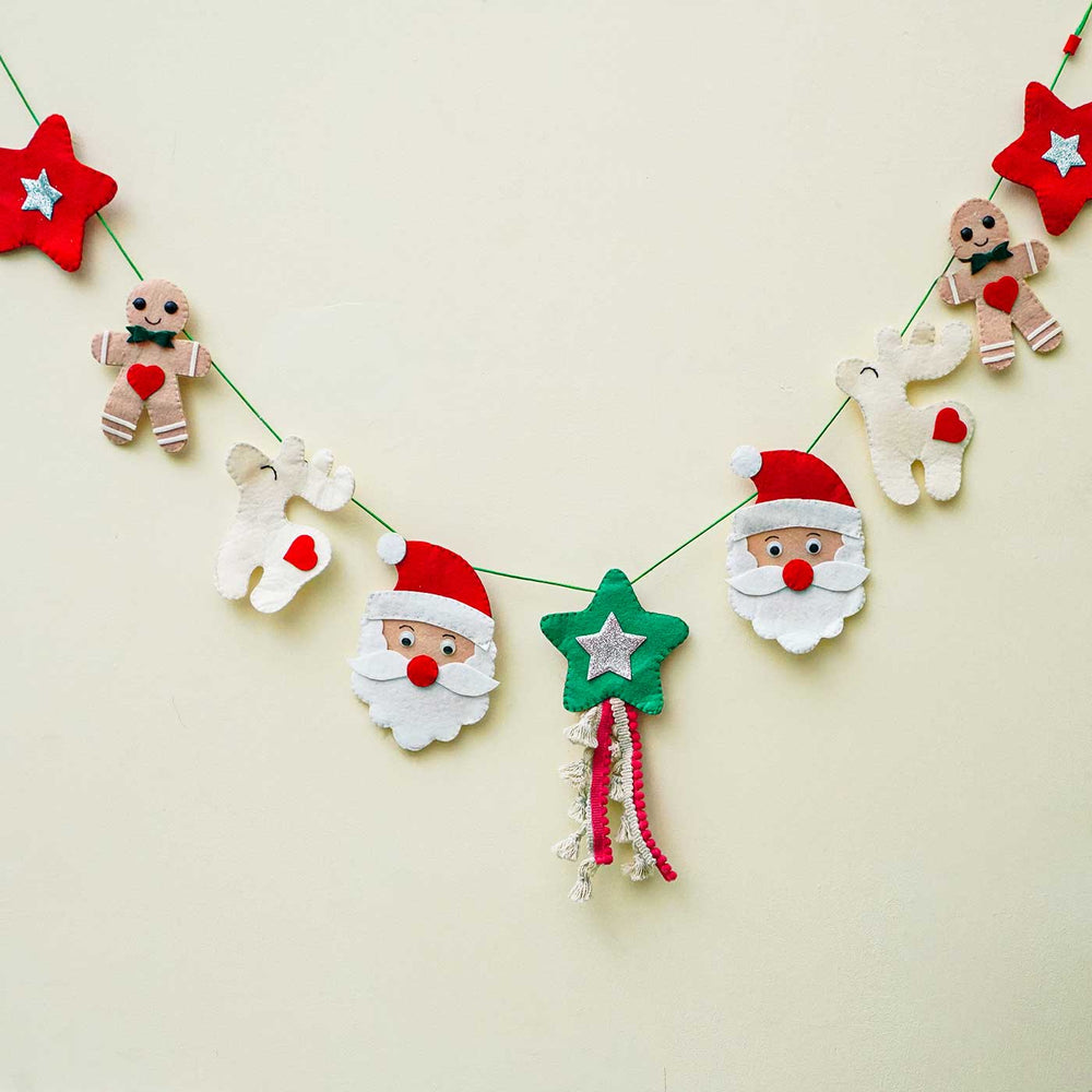 Handmade Santa Clause Felt Garland Bunting For Christmas Decoration - Hanging Decorative Garland Front View