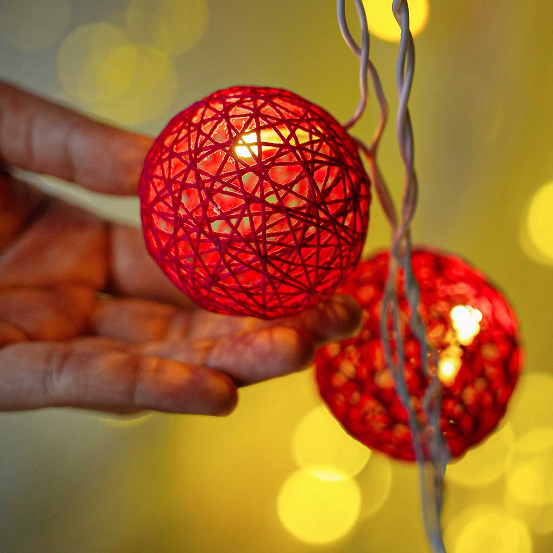 3m, 20 Bulbs | Handcrafted Yarn Spherical LED Fairy Light Hangings - Pink