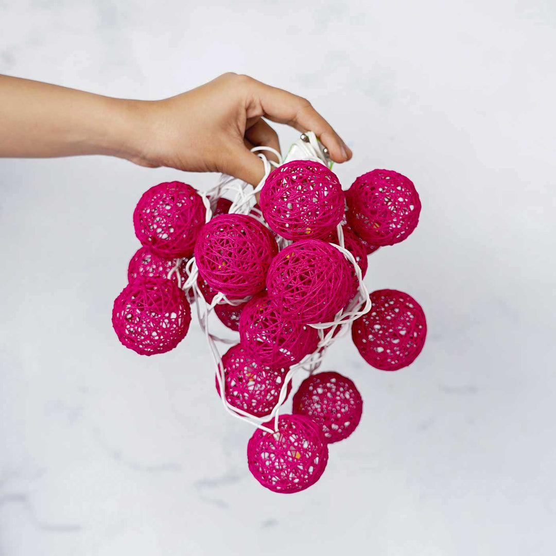3m, 20 Bulbs | Handcrafted Yarn Spherical LED Fairy Light Hangings - Pink