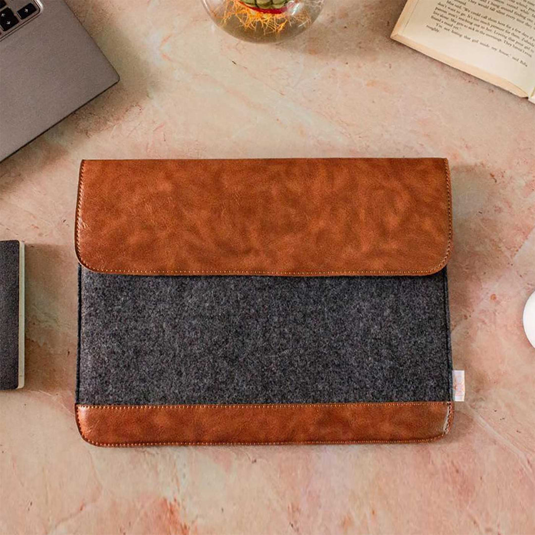 Eco-felt & Vegan Leather Laptop Sleeve