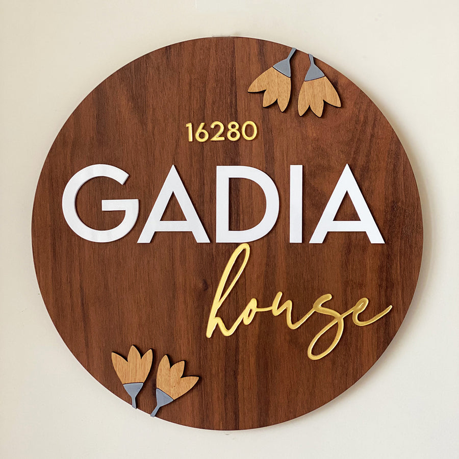 Personalised Wooden Round Tulip Name Plate - Front View Showing Personalization