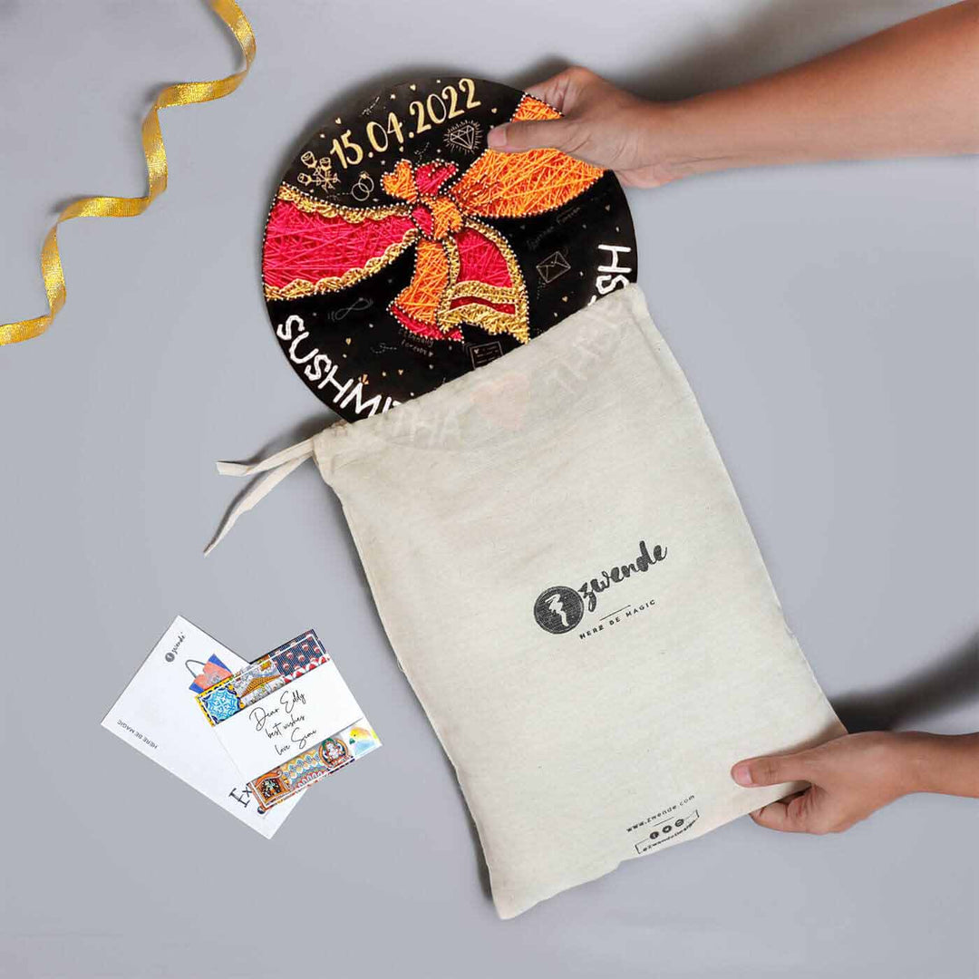 Couples String Art Board Cheerful Couple - Packaging with Drawstring Bag