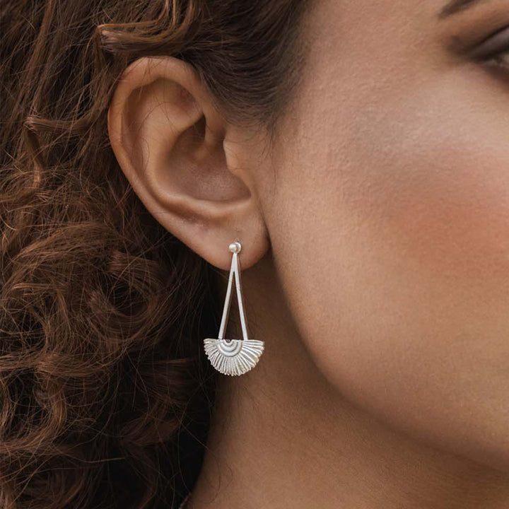 Handmade Contemporary Suncrest Silver Earrings
