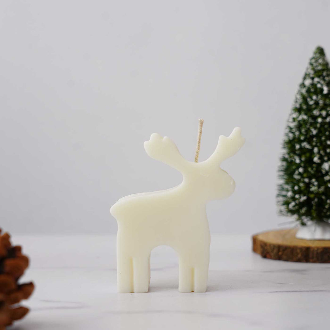 Handmade Reindeer Japanese Cherry Scented Soy Wax Candle For Christmas Decoration