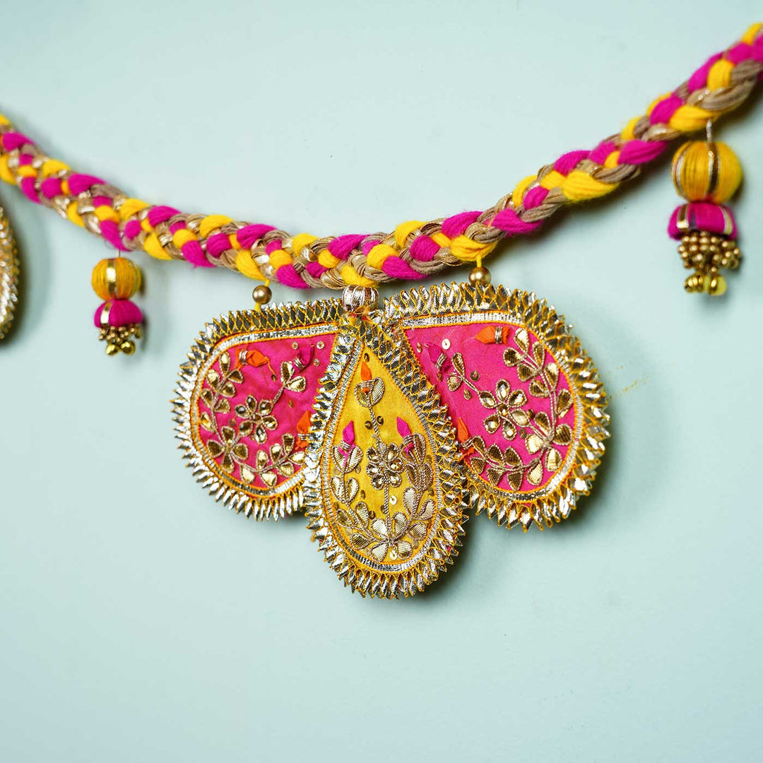 55 In | Traditional Gota-Patti Banderwal Festive Toran