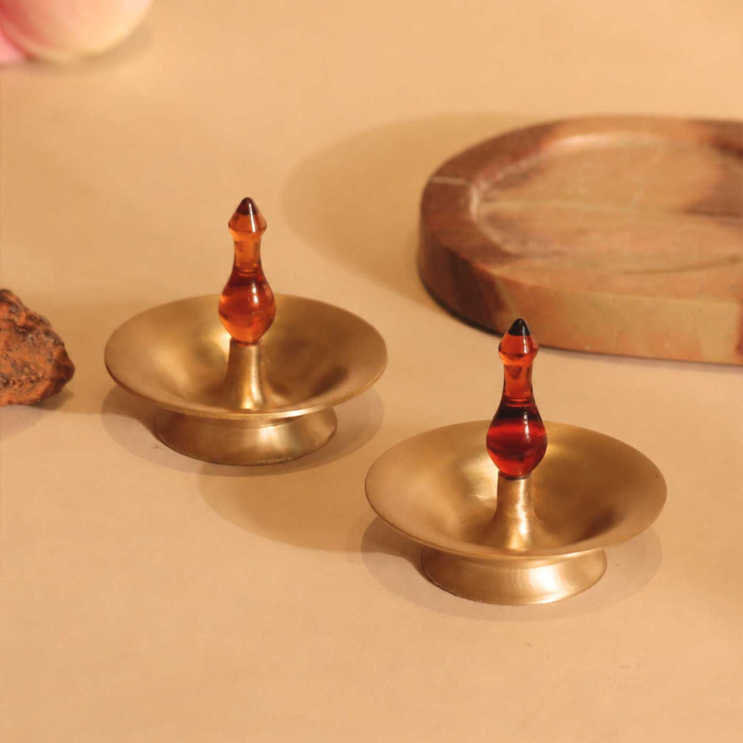 Handmade Borosilicate Nilavilakku Glass And Brass 5-Wick Oil Lamp For Pooja Decor | Short